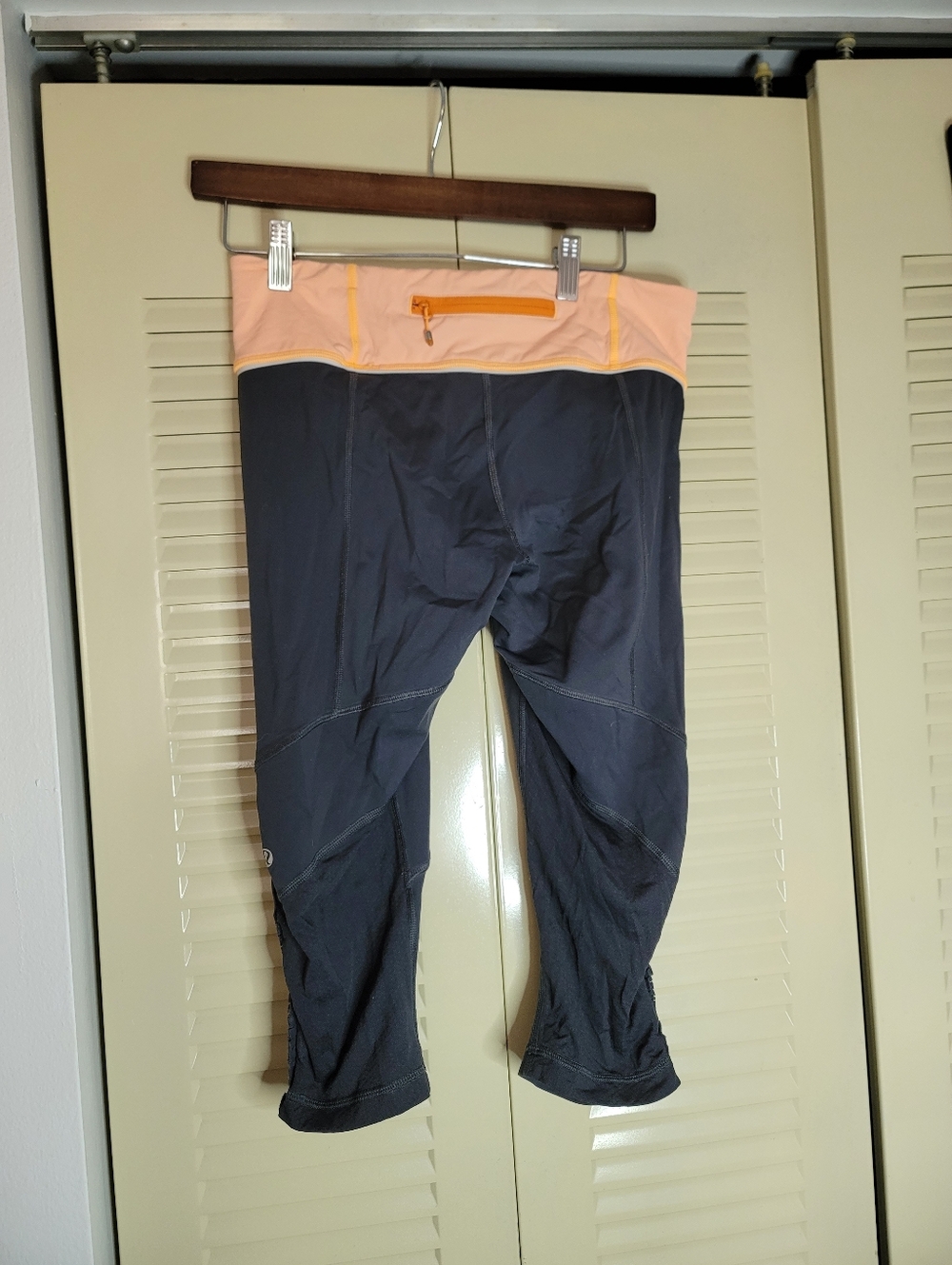 Lululemon Run Pace Crop Petit Dot women's leggings size 10